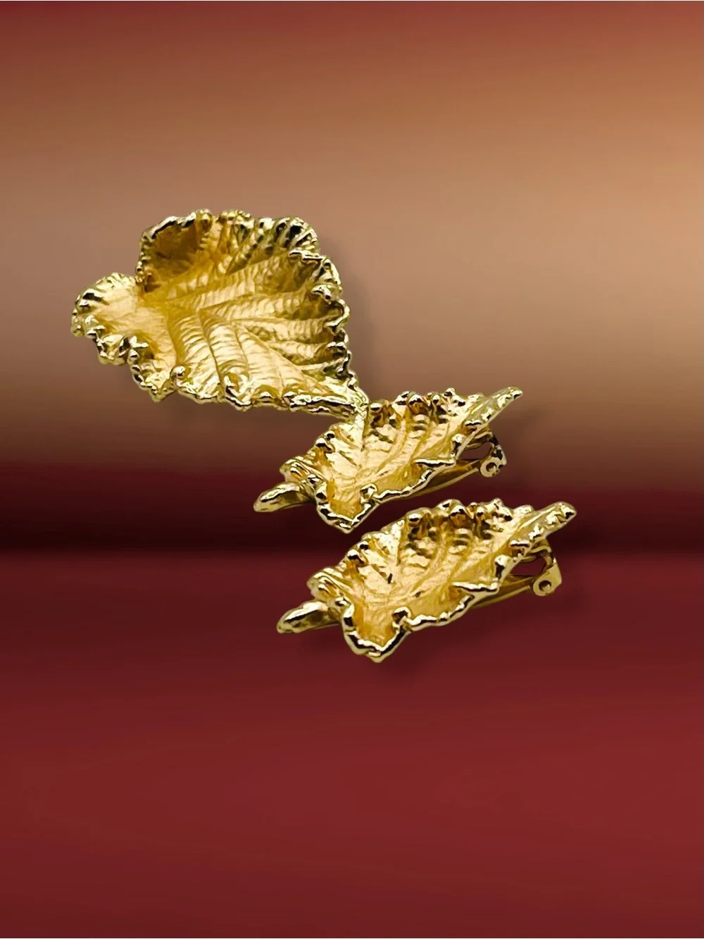 Vintage Napier Gold Tone Textured Leaf Brooch & Matching Clip-On Earrings Set